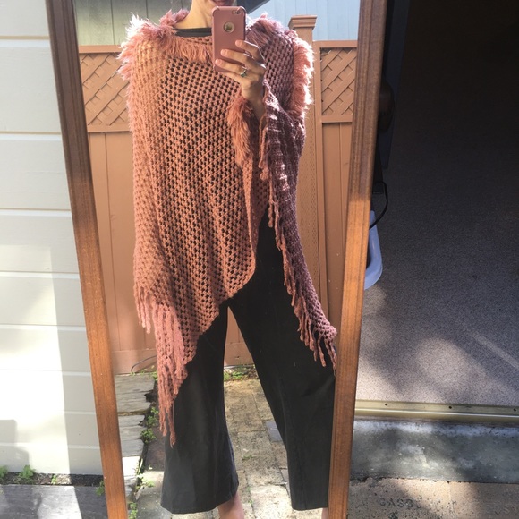 Vintage Shawl - Picture 3 of 4